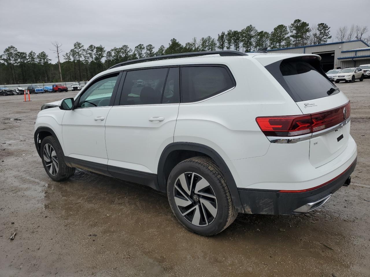 2025 Volkswagen Atlas VIN 1V2JR2CA2SC522901 Copart auction photo, front end damage thumbnail 2