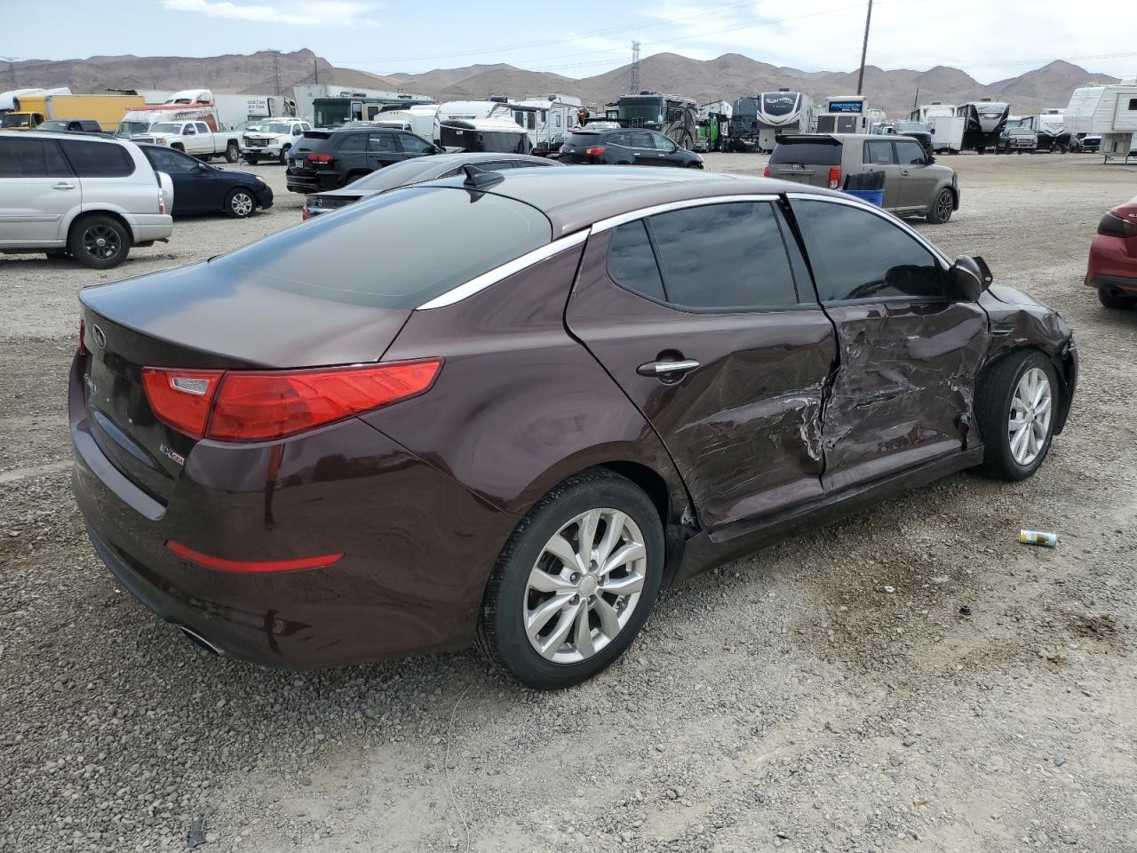 2015 KIA Optima VIN 5XXGN4A75FG439205 Copart auction photo, side / front end damage thumbnail 3
