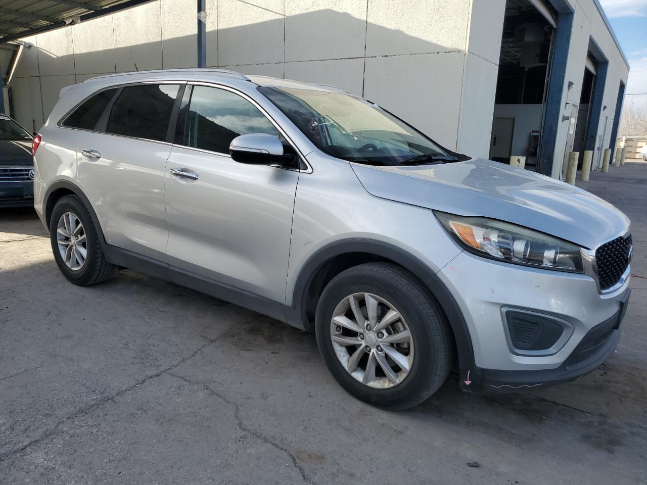 2017 KIA Sorento VIN 5XYPG4A55HG224950 Copart auction photo, mechanical / undercarriage damage thumbnail 4