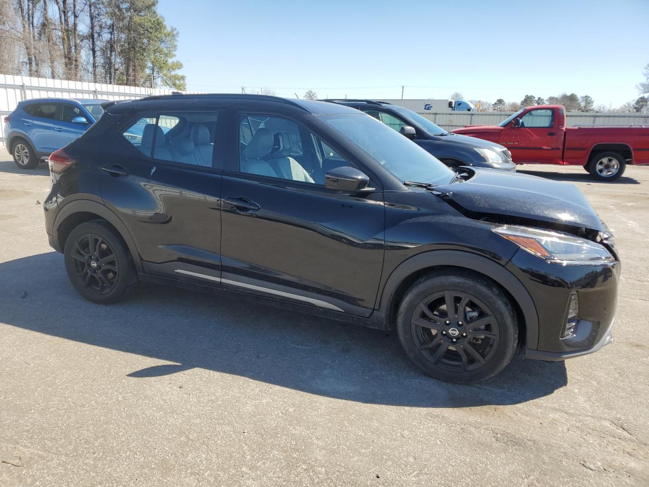 2021 Nissan Kicks VIN 3N1CP5DV7ML527816 Copart auction photo, front end damage thumbnail 4