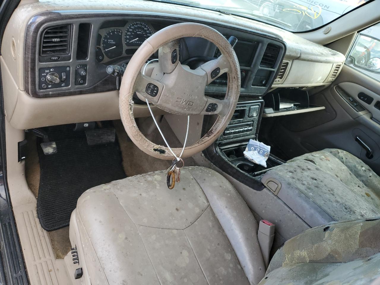 2006 GMC Yukon VIN 1GKFK66U26J135571 Copart auction photo, water/flood damage thumbnail 8