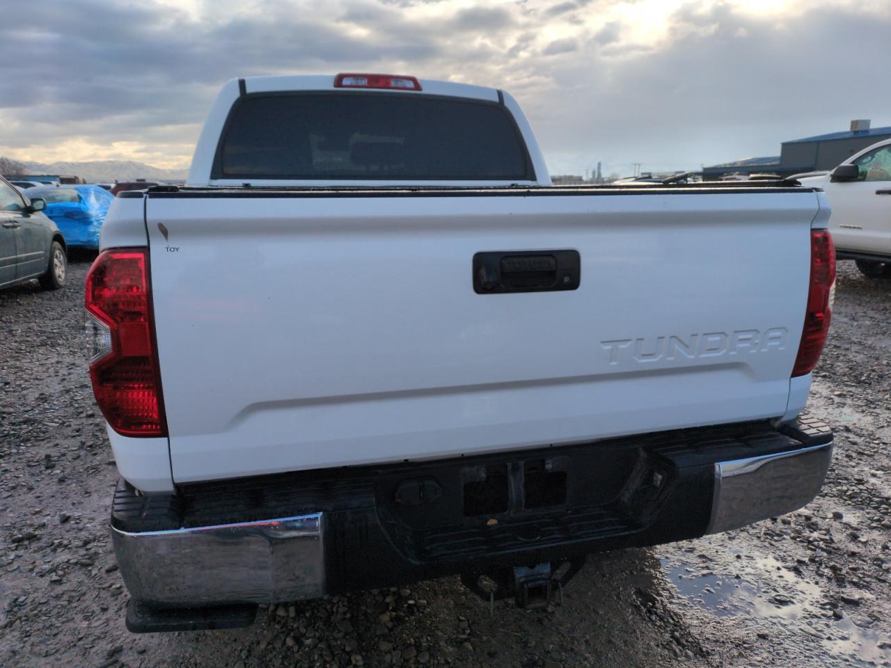 2014 Toyota Tundra VIN 5TFDW5F18EX407799 Copart auction photo, front end damage thumbnail 6