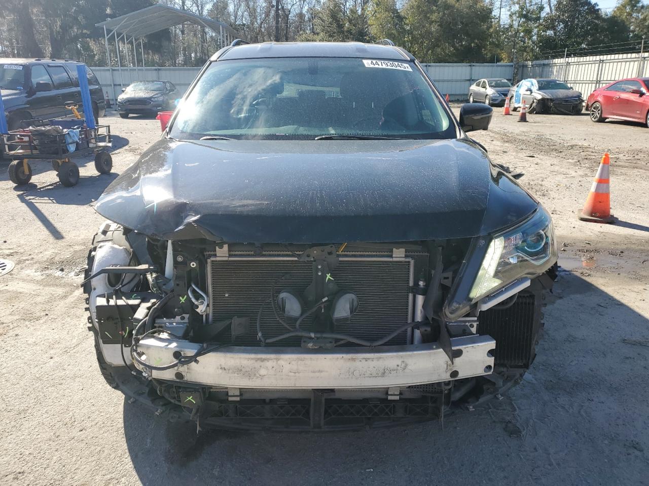 2019 Nissan Pathfinder VIN 5N1DR2MN8KC630516 Copart auction photo, front end damage thumbnail 5