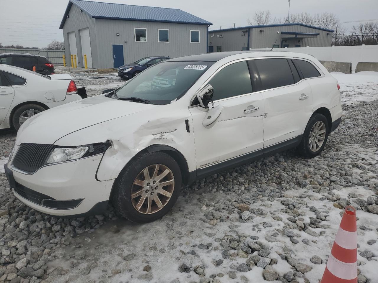 2016 Lincoln MKT VIN 2LMHJ5NK0GBL02369