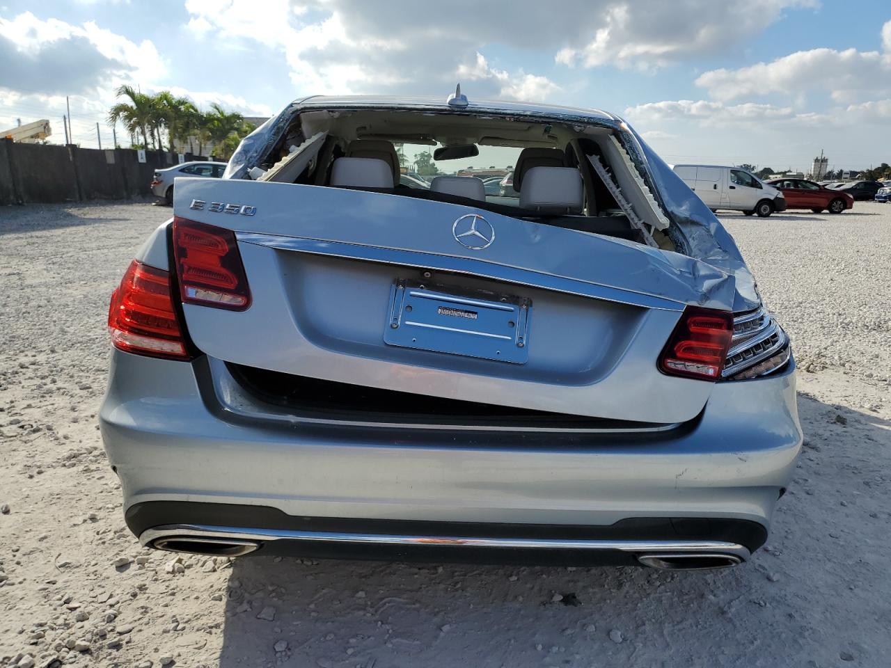 2016 Mercedes-Benz E-klasse VIN WDDHF5KB2GB180812 Copart auction photo, all over / undercarriage damage thumbnail 6