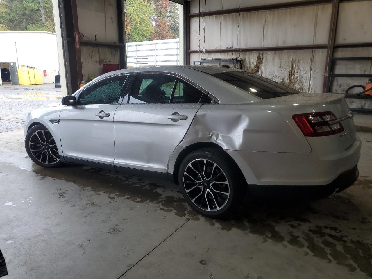 2017 Ford Taurus VIN 1FAHP2E86HG120564 Copart auction photo, all over damage thumbnail 2