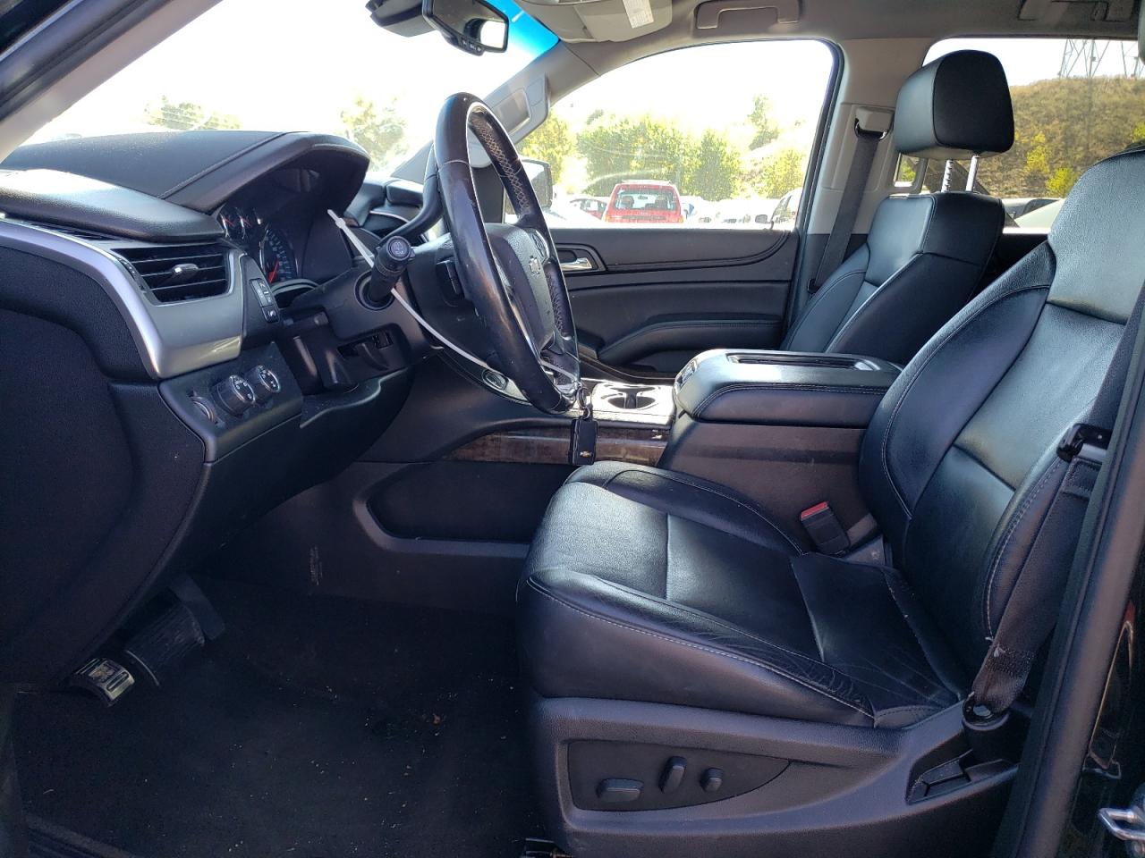 2015 Chevrolet Tahoe VIN 1GNSKBKC3FR584363 Copart auction photo, front end / side damage thumbnail 7