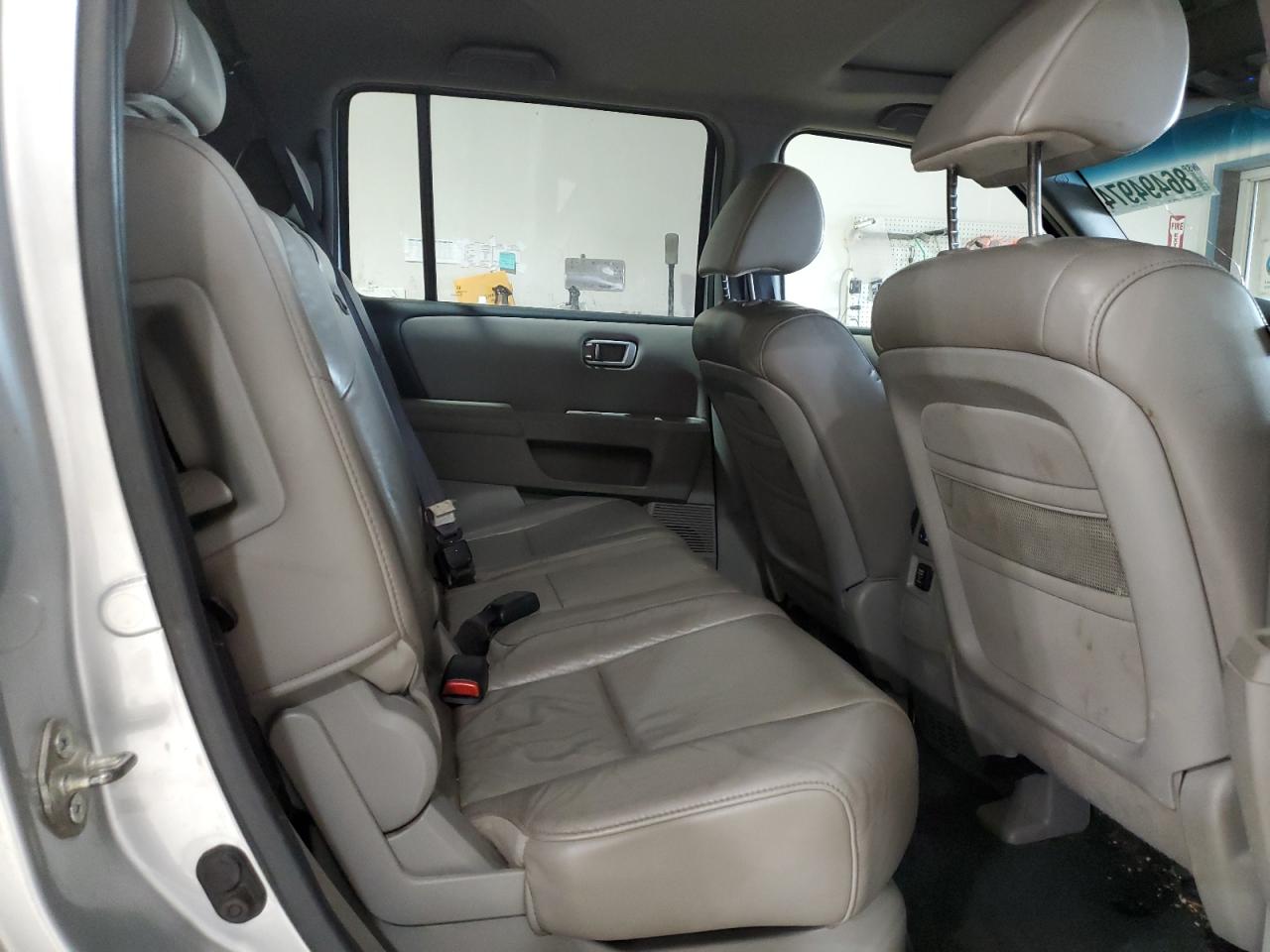 2011 Honda Pilot VIN 5FNYF3H54BB039987 Copart auction photo, all over damage thumbnail 11