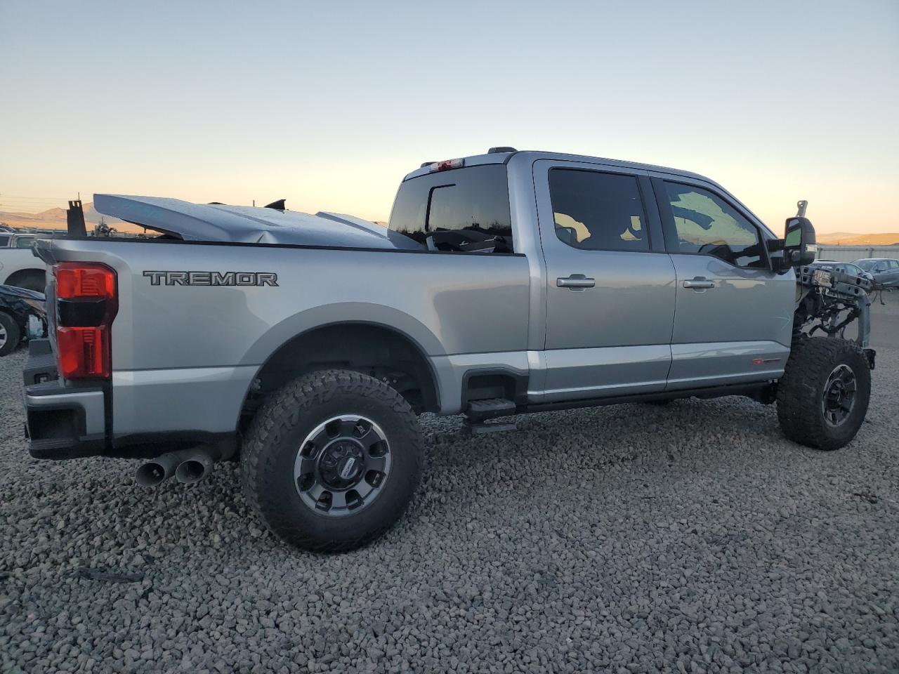 2023 Ford F250 VIN 1FT8W2BM9PEC89647 Copart auction photo, stripped / front end damage thumbnail 3