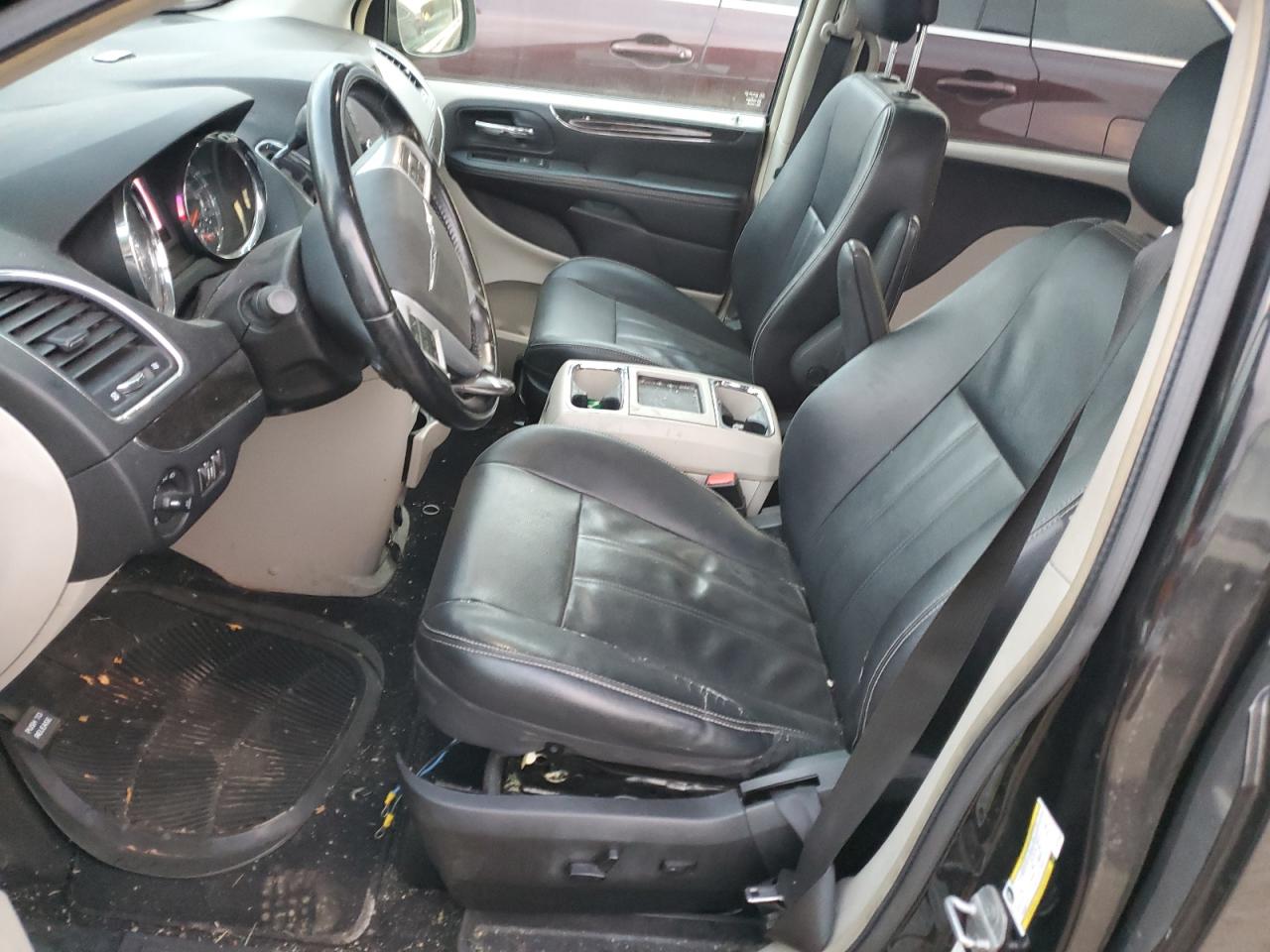2014 Chrysler Town & Country VIN 2C4RC1BG9ER157408 Copart auction photo, front end / side damage thumbnail 7