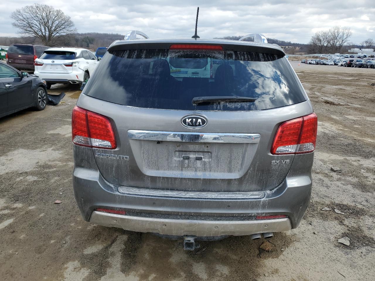 2013 KIA Sorento VIN 5XYKWDA27DG390027 Copart auction photo, front end damage thumbnail 6