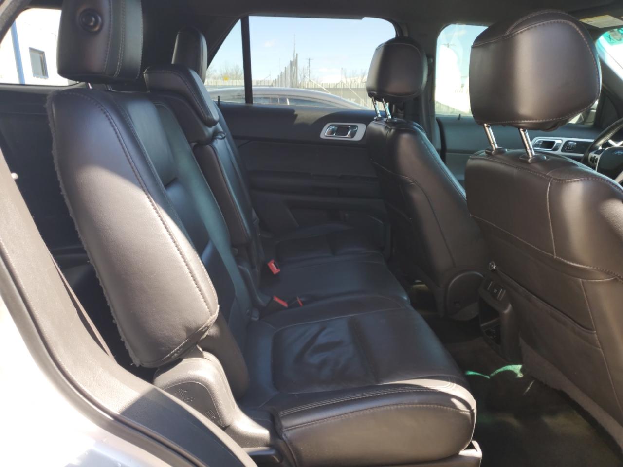 2015 Ford Explorer VIN 1FM5K7F85FGB81761 Copart auction photo, side / front end damage thumbnail 11