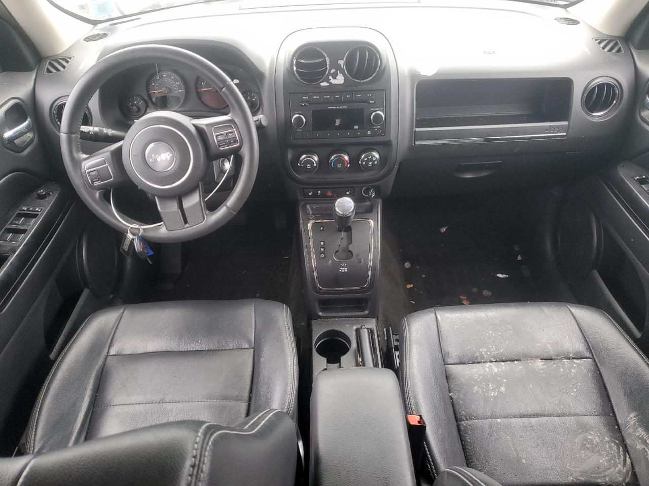 2015 Jeep Liberty (Patriot) VIN 1C4NJRFBXFD183442 Copart auction photo, front end / minor dent/scratches damage thumbnail 8
