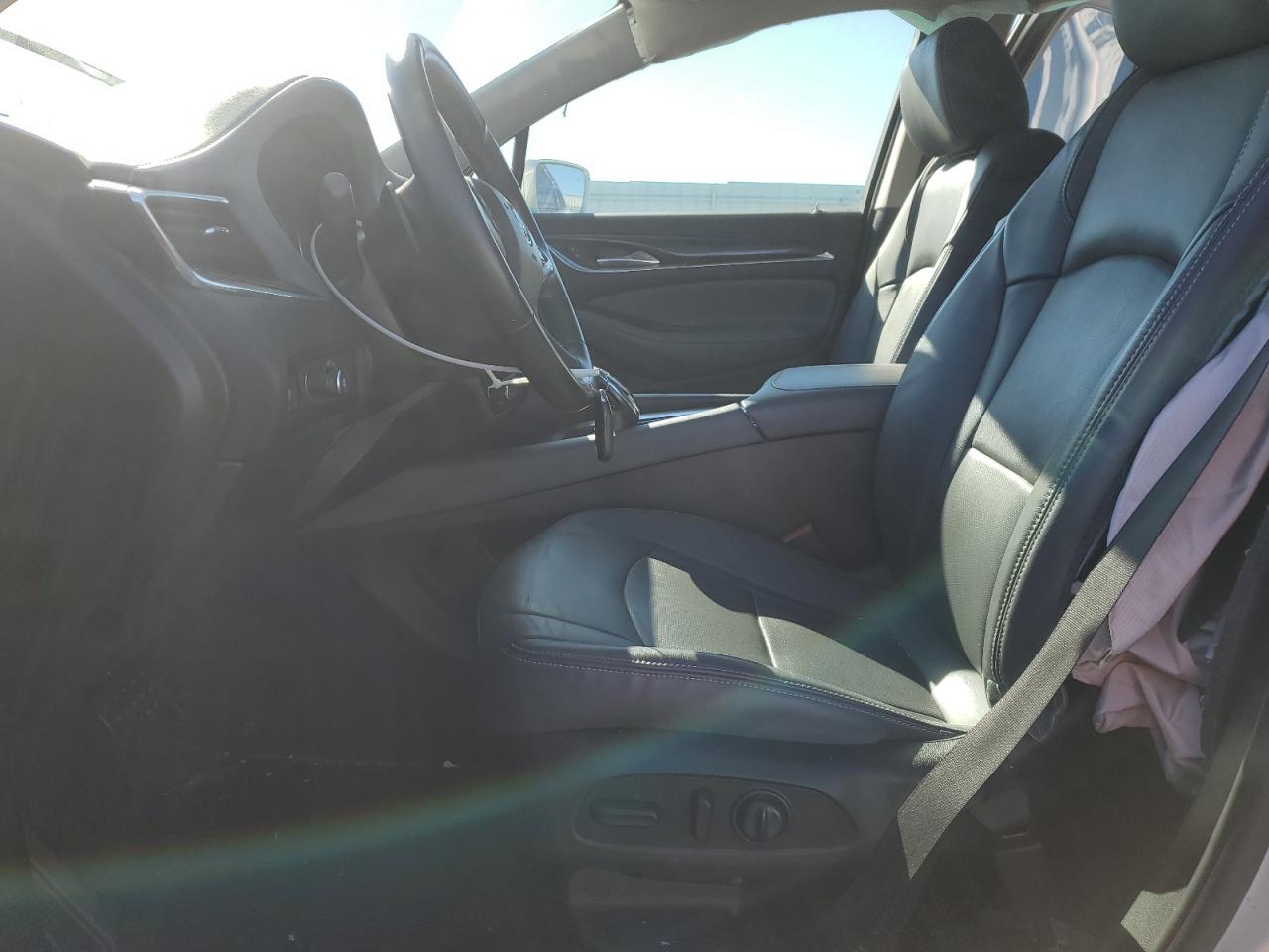 2020 Buick Enclave VIN 5GAEVAKW5LJ212570 Copart auction photo, side / minor dent/scratches damage thumbnail 7