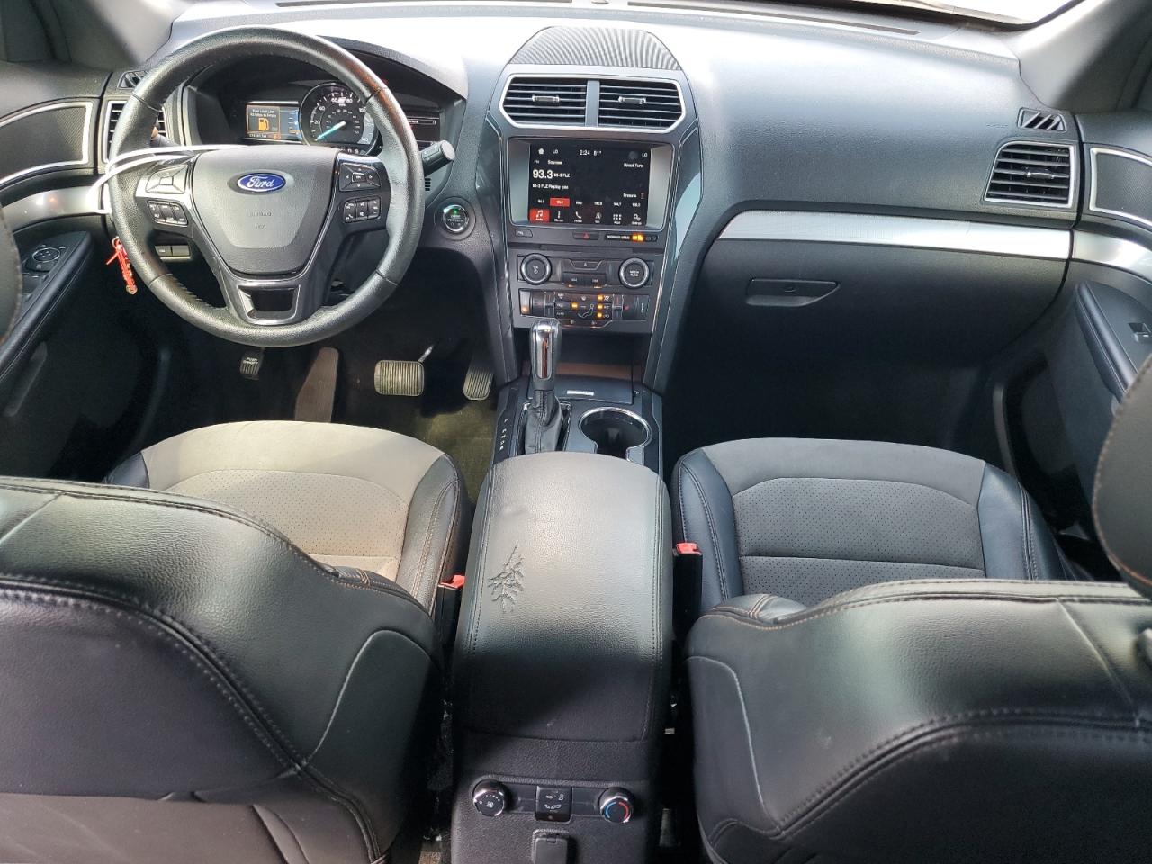2017 Ford Explorer VIN 1FM5K7D89HGB87861 Copart auction photo, front end / side damage thumbnail 8
