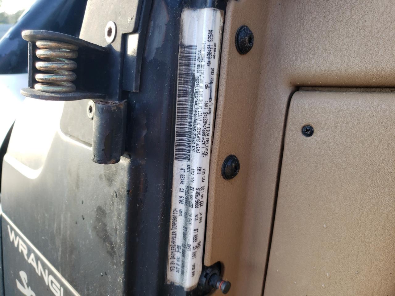 1999 Jeep Wrangler VIN 1J4FY19S5XP463745 Copart auction photo, water/flood / all over damage thumbnail 14