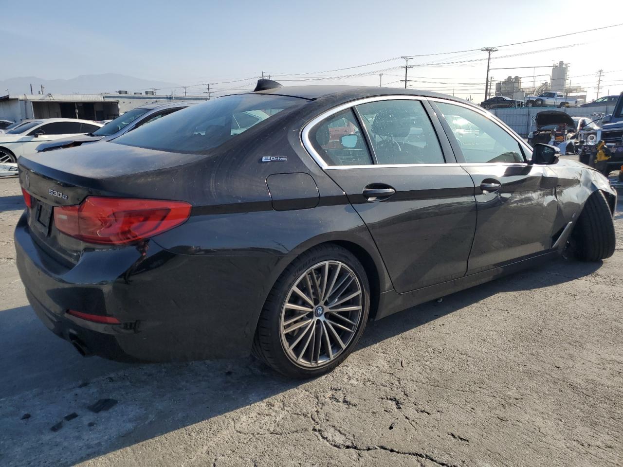 2019 BMW 5er VIN WBAJA9C54KB389470 Copart auction photo, front end / side damage thumbnail 3