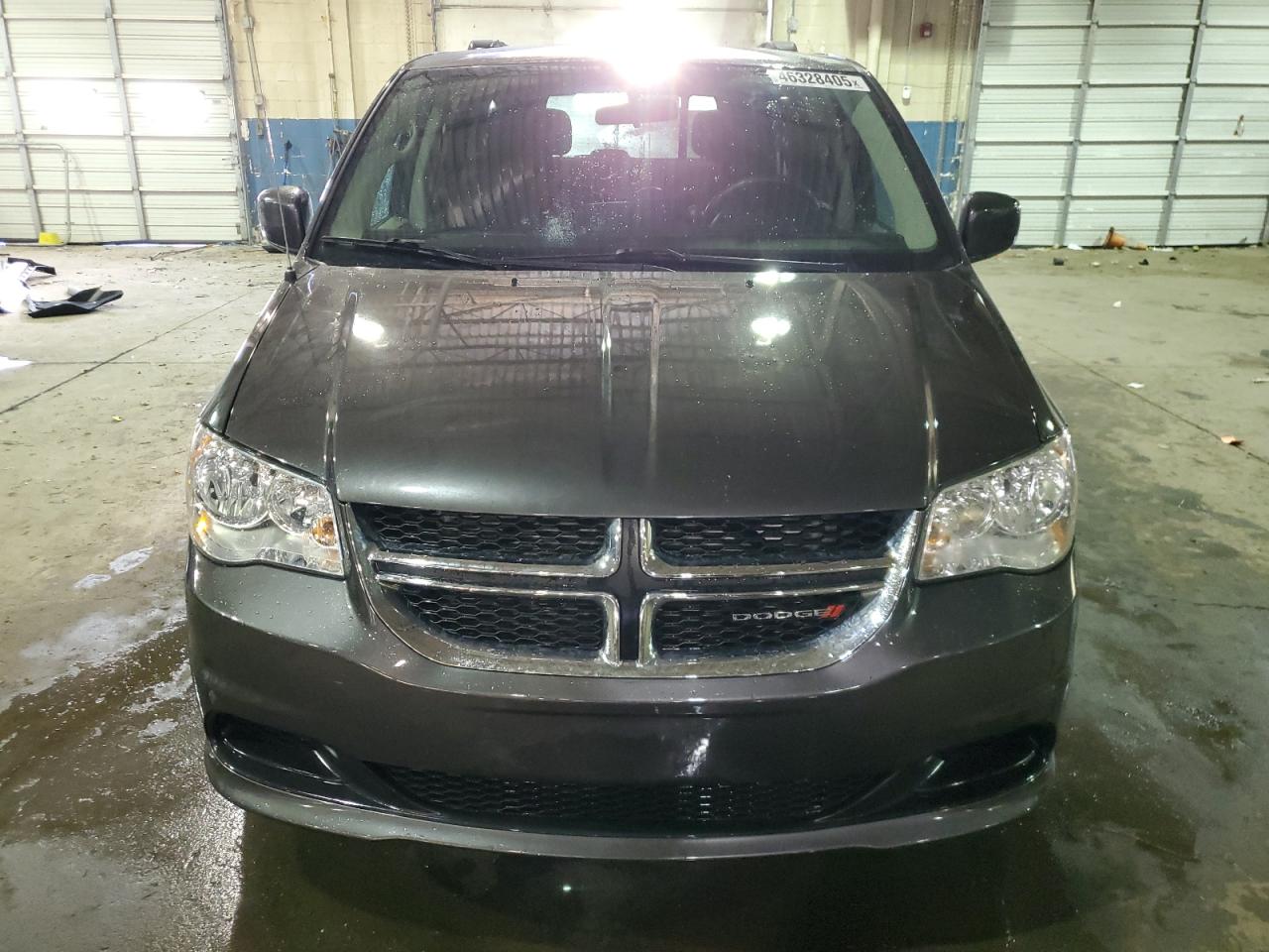 2015 Dodge Caravan VIN 2C4RDGCG4FR555934 Copart auction photo, rear end damage thumbnail 5