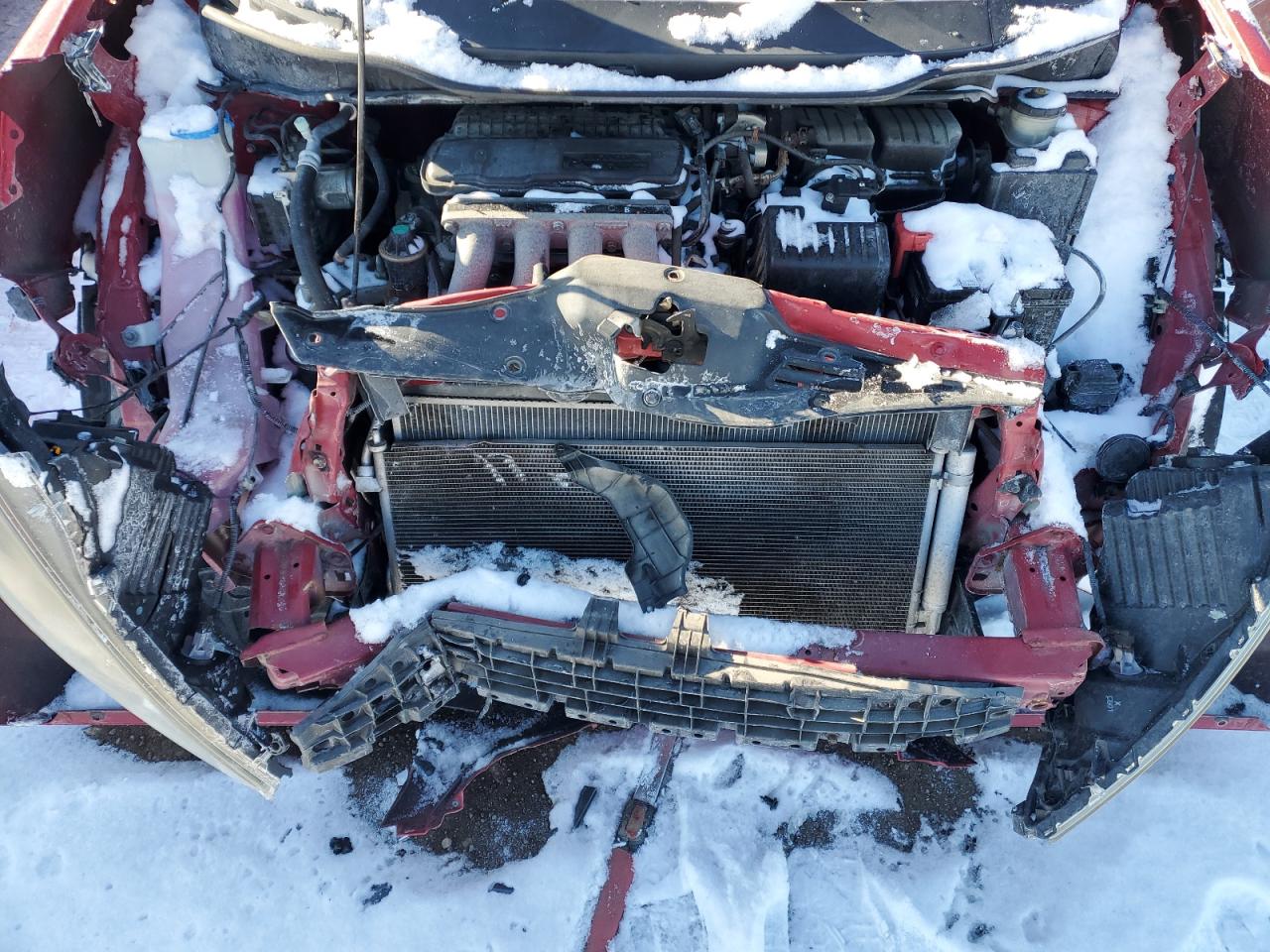 2013 Honda Fit VIN JHMGE8H31DC032746 Copart auction photo, front end / minor dent/scratches damage thumbnail 11