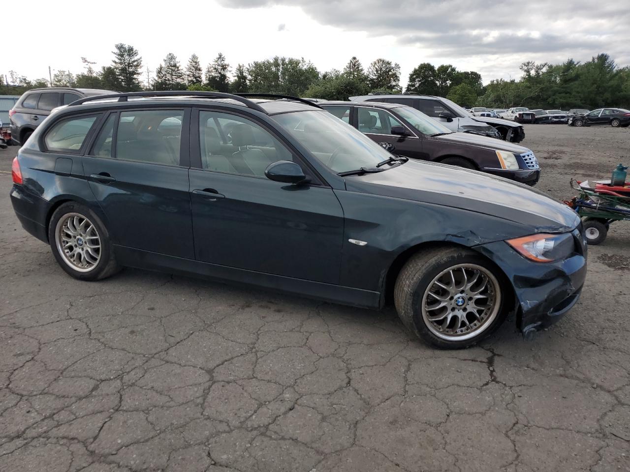 2007 BMW 3er VIN WBAVS13537FX15839 Copart auction photo, front end / side damage thumbnail 4