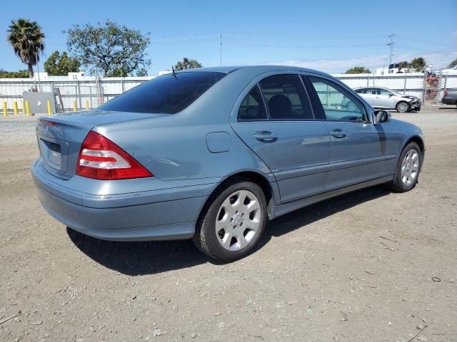 2005 Mercedes-Benz C-klasse VIN WDBRF61J45A719428 Copart auction photo, rear end damage thumbnail 3