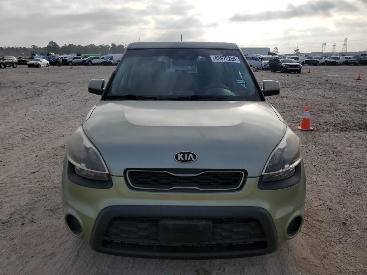 2013 KIA Soul VIN KNDJT2A5XD7496939 Copart auction photo, front end / minor dent/scratches damage thumbnail 5