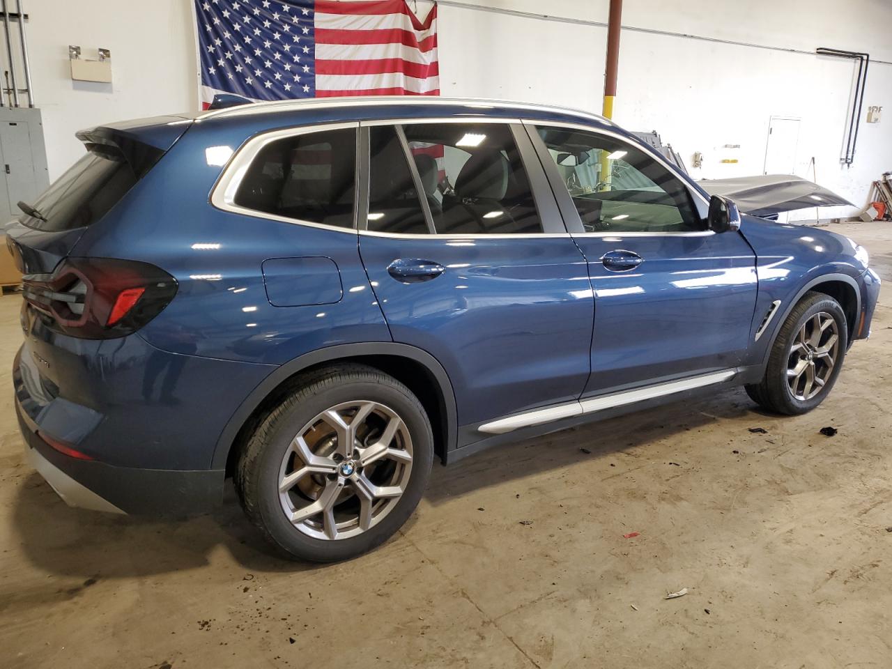 2023 BMW X3 VIN 5UX53DP07P9S24638 Copart auction photo, front end damage thumbnail 3