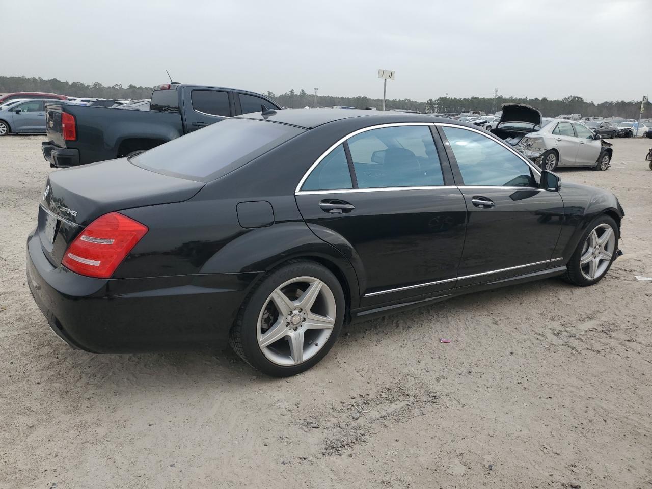 2010 Mercedes-Benz S-klasse VIN WDDNG7BB2AA341913 Copart auction photo, front end / minor dent/scratches damage thumbnail 3