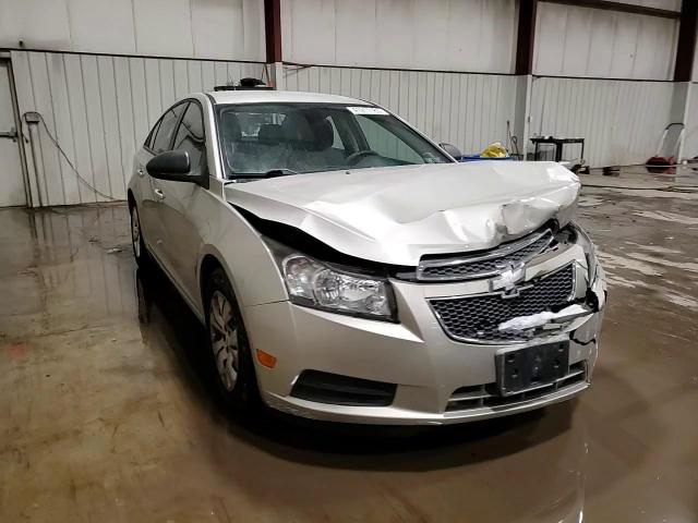 2013 Chevrolet Cruze VIN 1G1PA5SG4D7329566 Copart auction photo, front end damage thumbnail 13