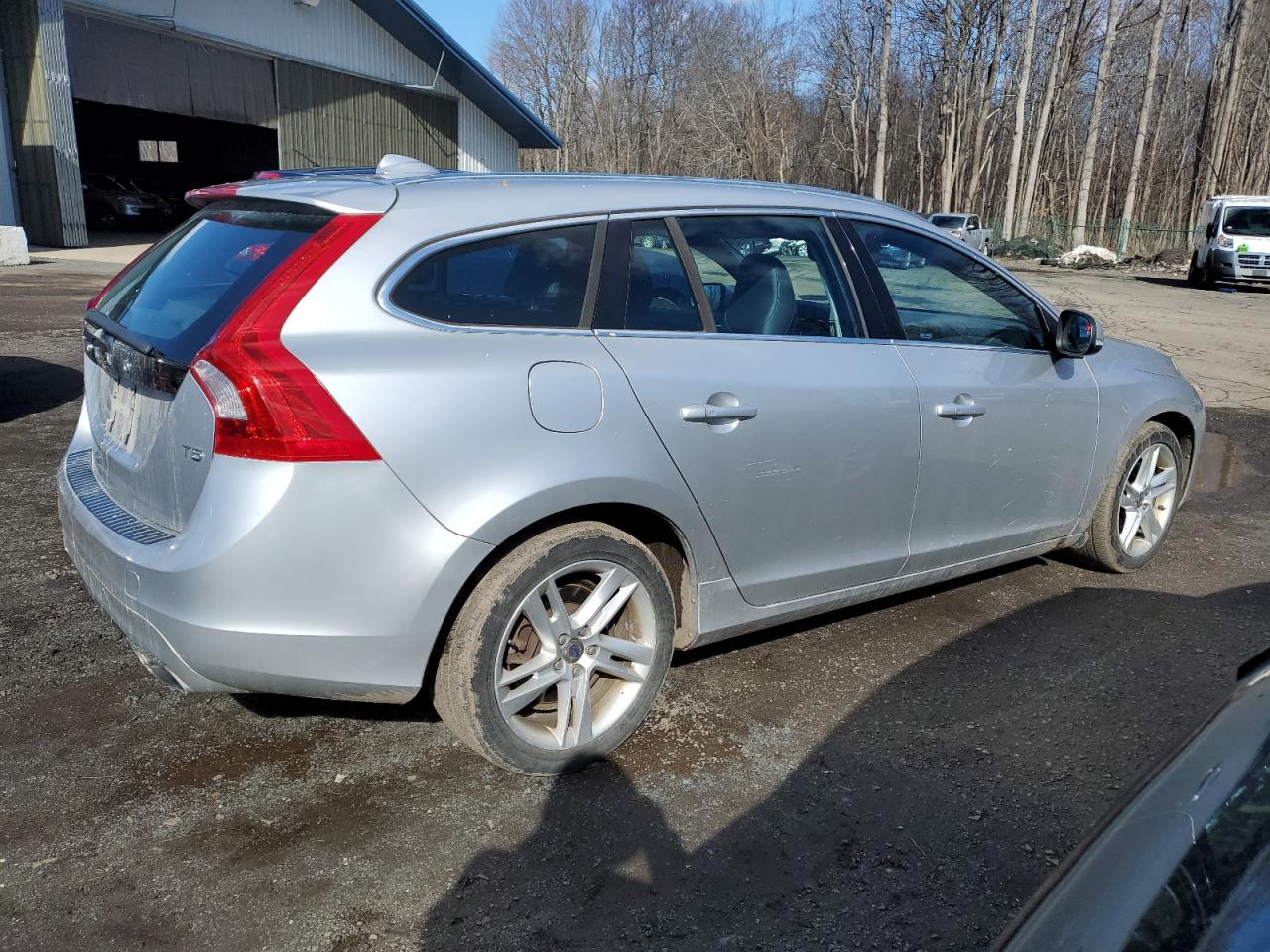 2015 Volvo V60 VIN YV140MEK6F1225135 Copart auction photo, minor dent/scratches damage thumbnail 3