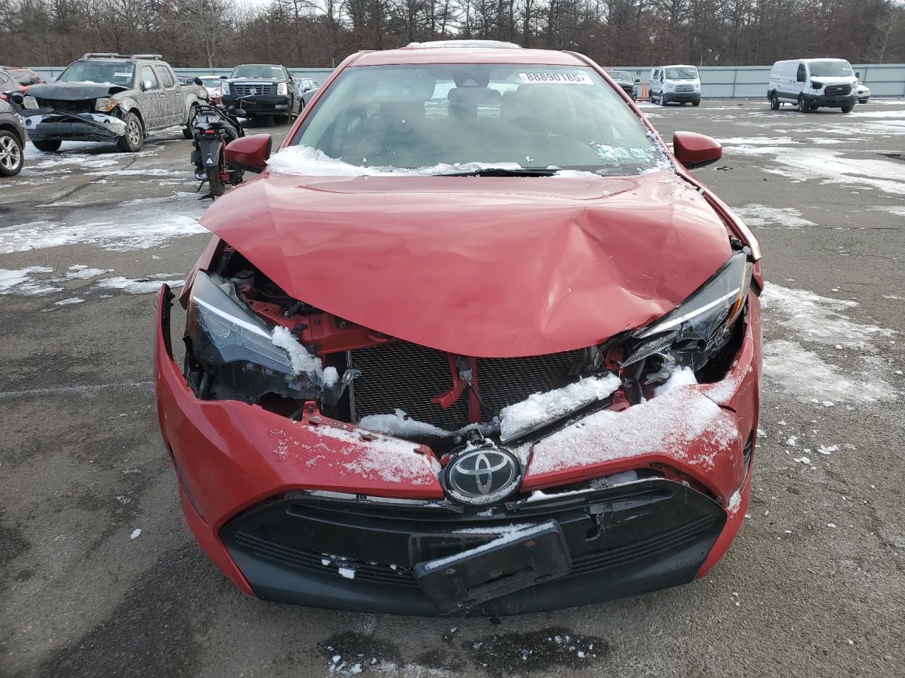 2018 Toyota Corolla VIN 2T1BURHE1JC083589 Copart auction photo, front end / side damage thumbnail 5