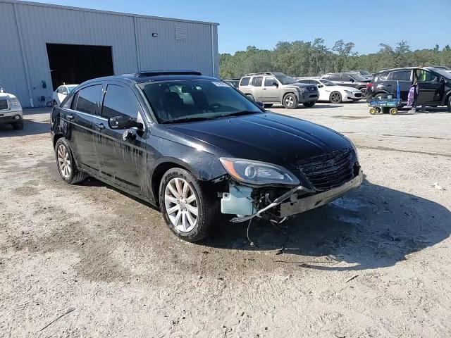 2013 Chrysler 200 VIN 1C3CCBCG6DN598696 Copart auction photo, front end / side damage thumbnail 14