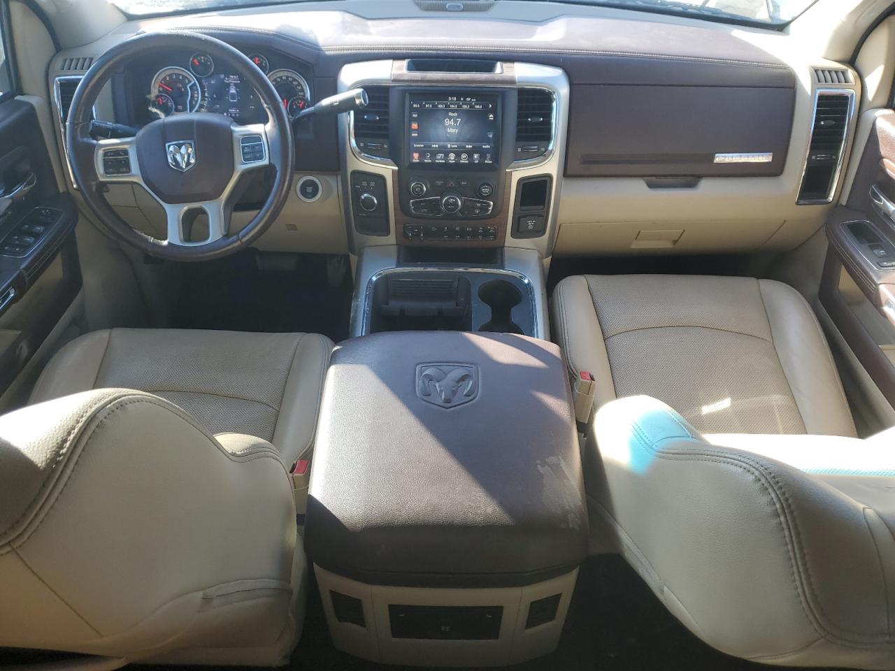 2017 RAM 2500 VIN 3C6UR5NL0HG644894 Copart auction photo, front end / side damage thumbnail 8