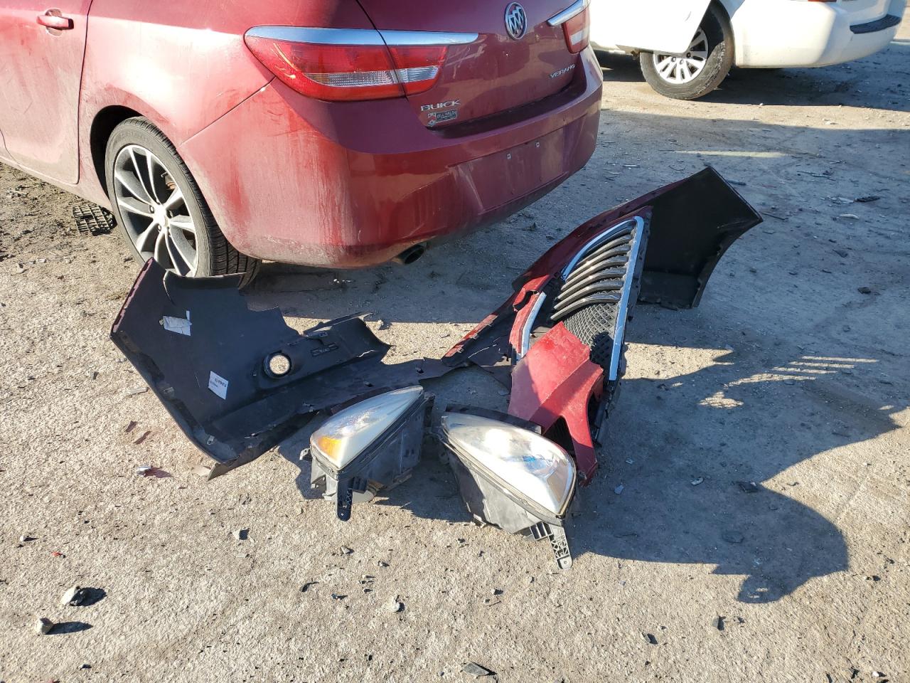 2016 Buick Verano VIN 1G4PW5SK2G4131681 Copart auction photo, front end damage thumbnail 12