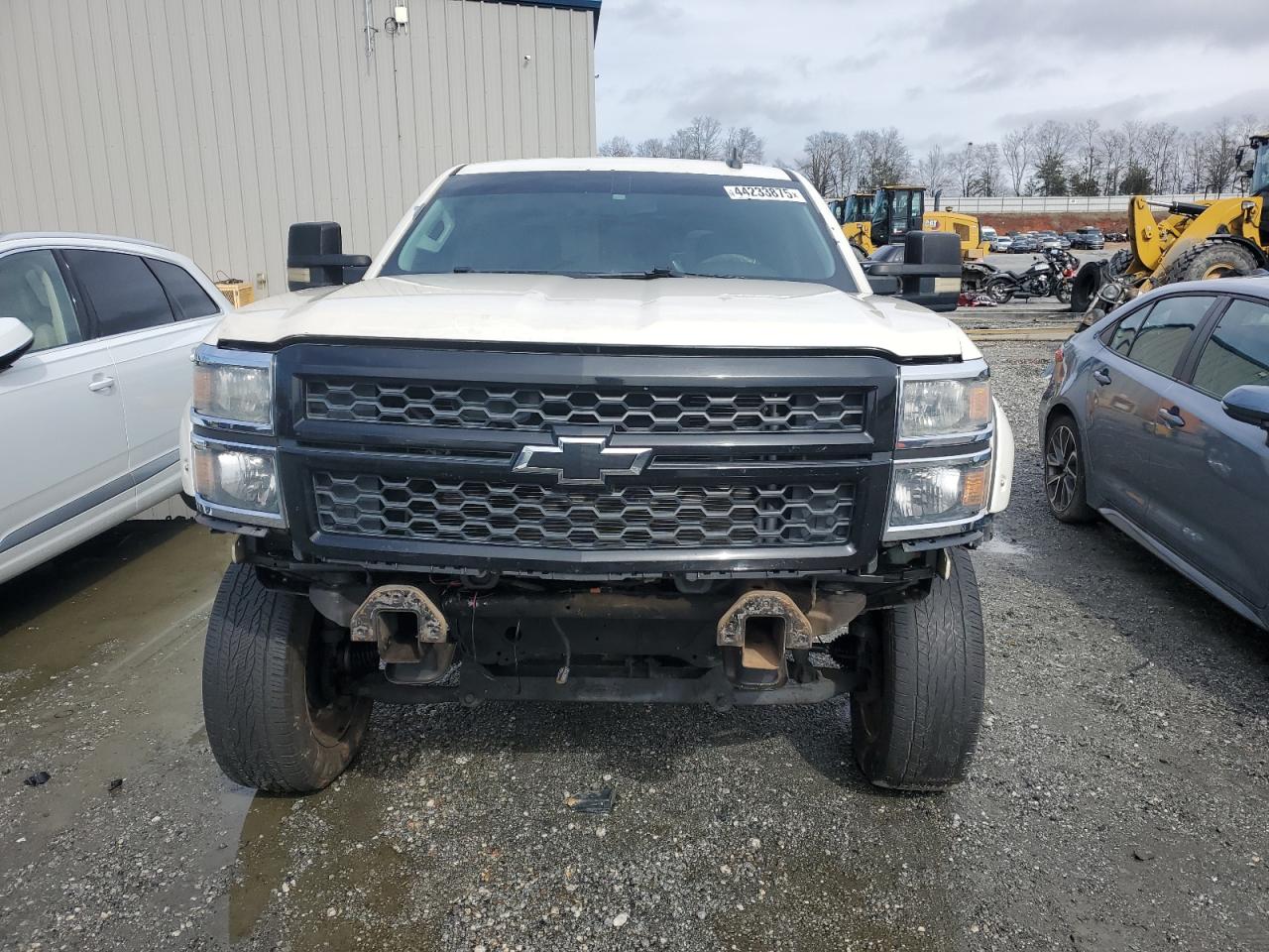 2015 Chevrolet Silverado VIN 3GCUKREC4FG147767 Copart auction photo, frame damage damage thumbnail 5