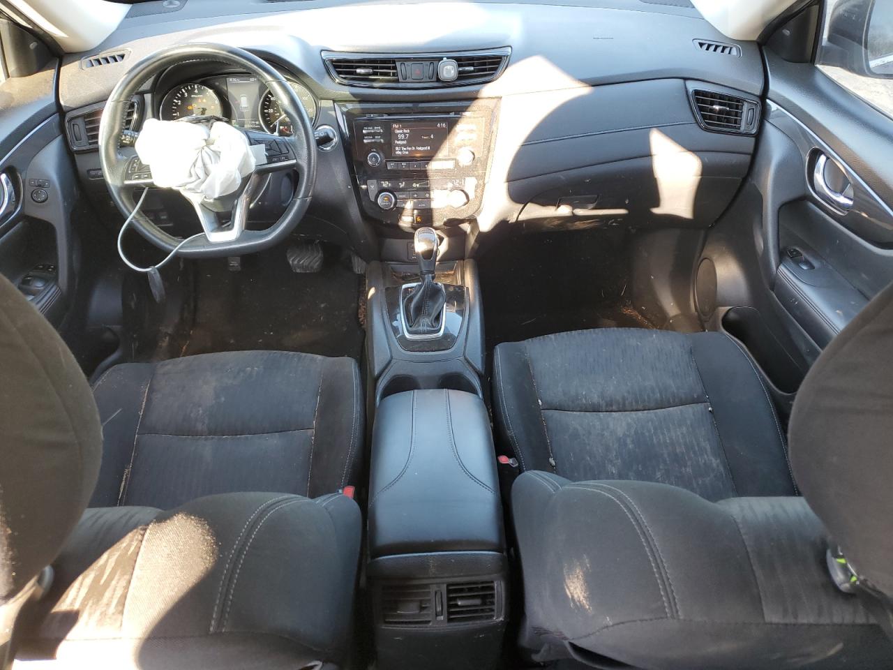 2017 Nissan Rogue VIN KNMAT2MV1HP516898 Copart auction photo, front end / minor dent/scratches damage thumbnail 8