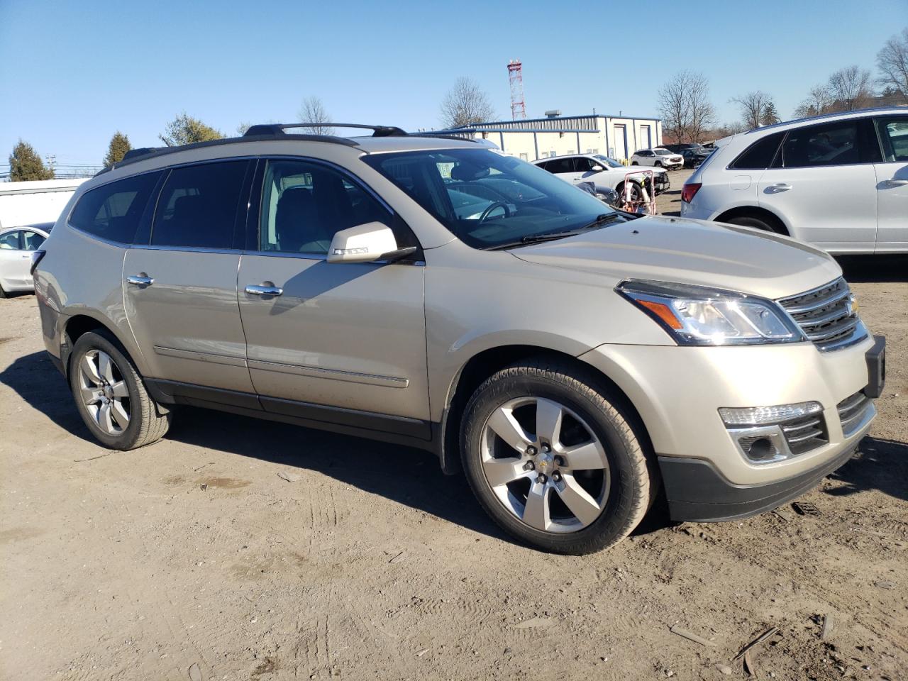 2015 Chevrolet Traverse VIN 1GNKVJKD7FJ332608 Copart auction photo, side / minor dent/scratches damage thumbnail 4