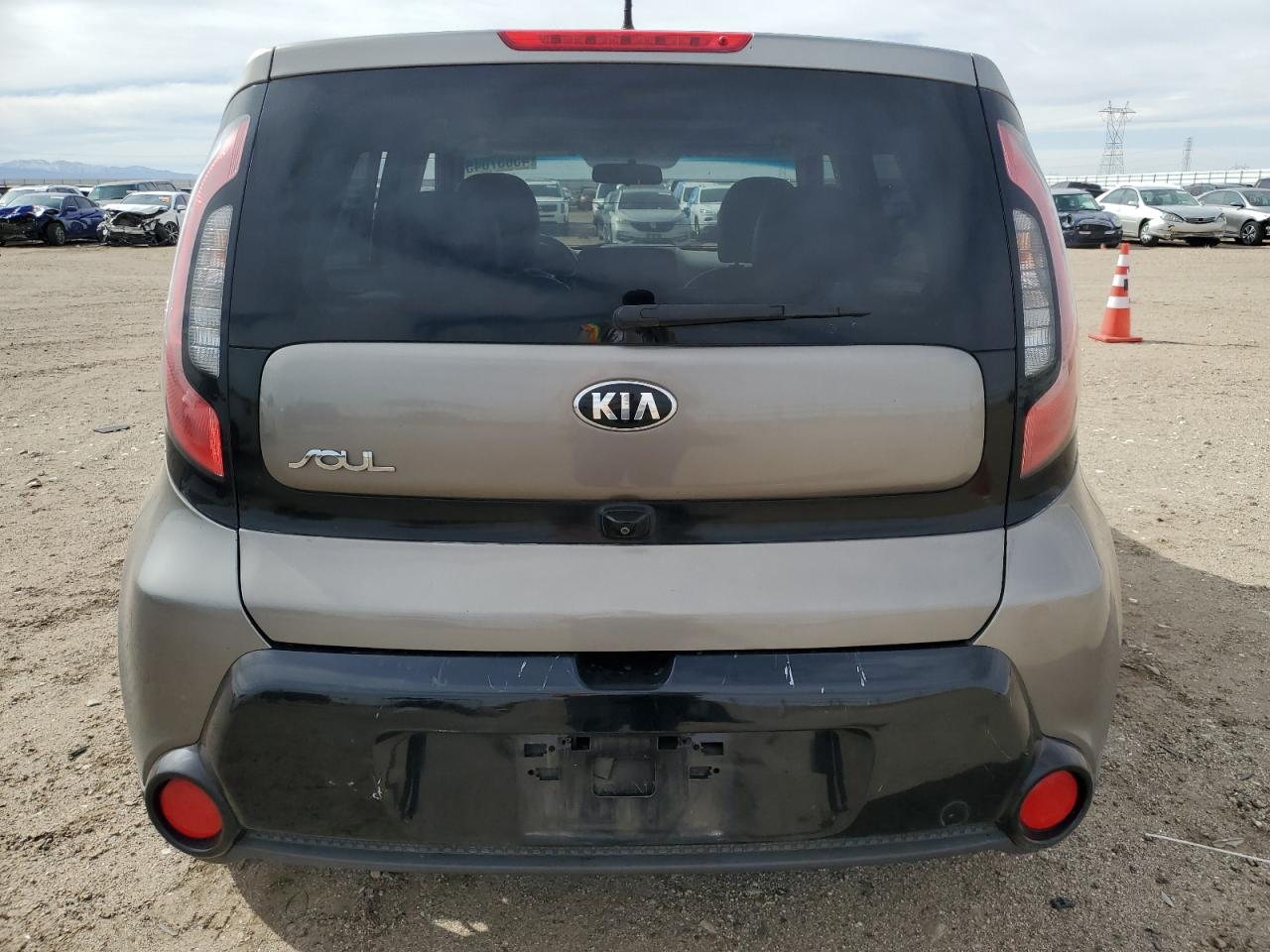 2016 KIA Soul VIN KNDJP3A53G7319633 Copart auction photo, side / rear end damage thumbnail 6