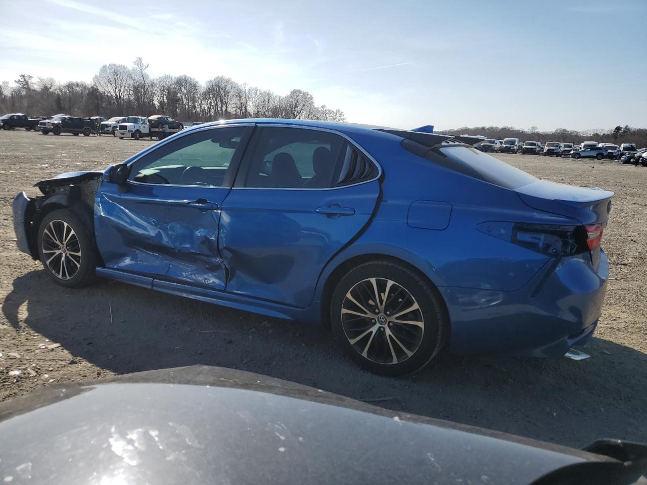 2020 Toyota Camry VIN 4T1G11AK5LU309201 Copart auction photo, side / front end damage thumbnail 2