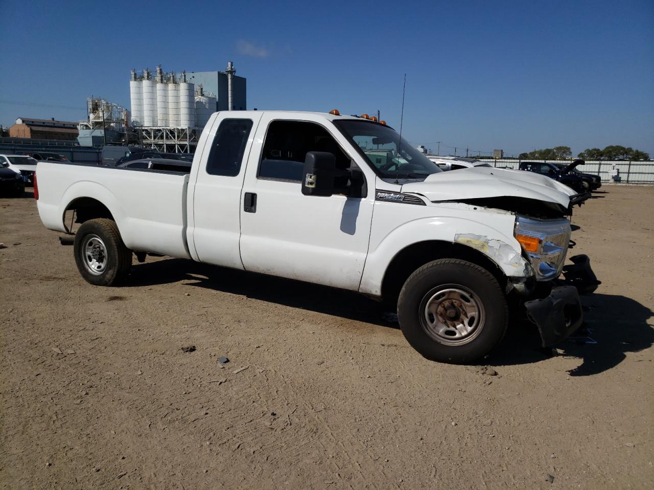 2012 Ford F250 VIN 1FT7X2A64CEA10837 Copart auction photo, front end / side damage thumbnail 4