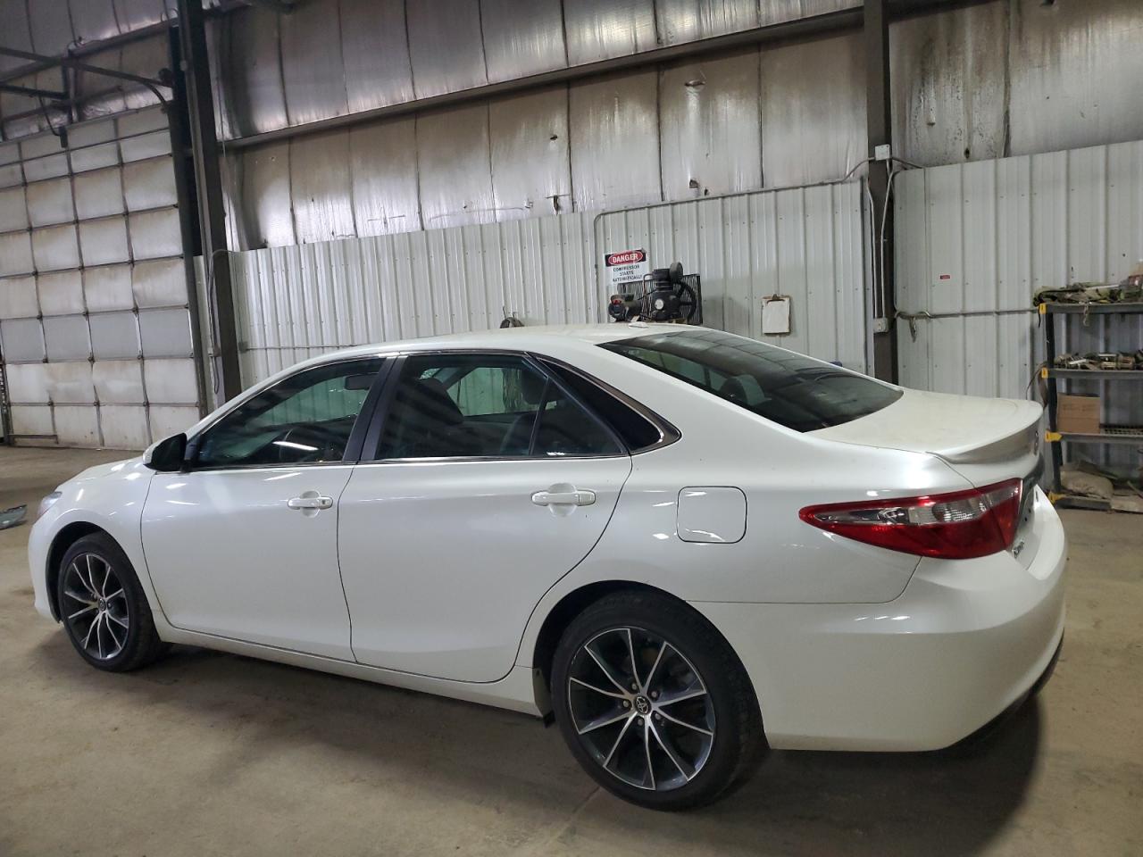 2017 Toyota Camry VIN 4T1BF1FK6HU621751 Copart auction photo, side / top/roof damage thumbnail 2
