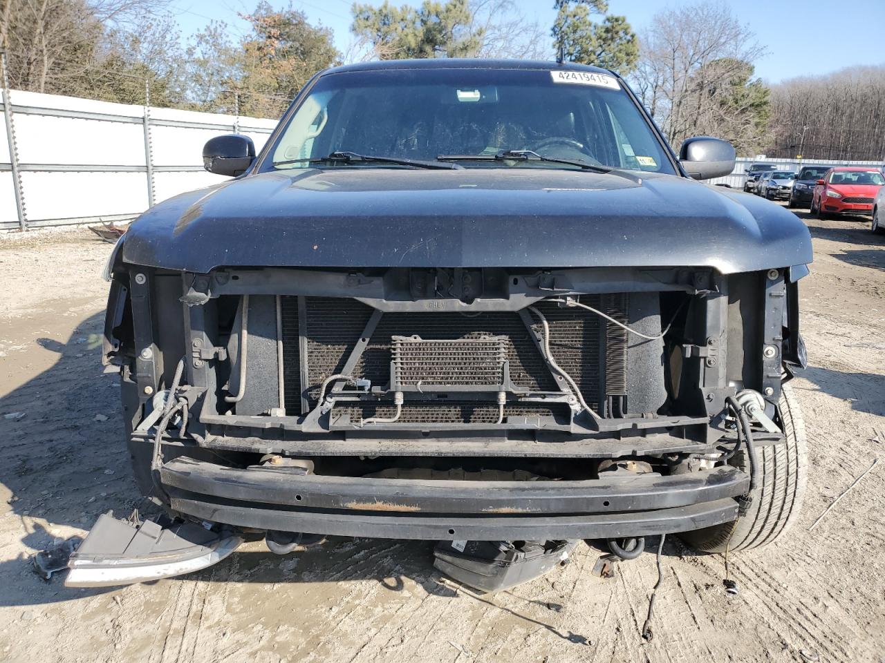 2010 Chevrolet Suburban VIN 1GNUKJE31AR130863 Copart auction photo, front end / minor dent/scratches damage thumbnail 5
