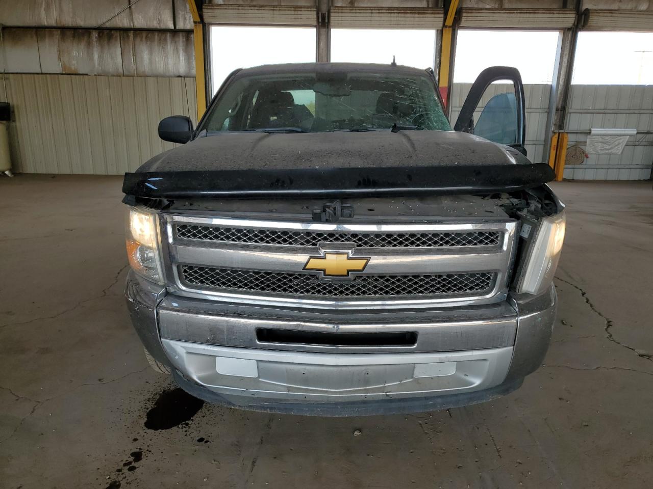 2013 Chevrolet Silverado VIN 3GCPCSE0XDG195164 Copart auction photo, side / front end damage thumbnail 5