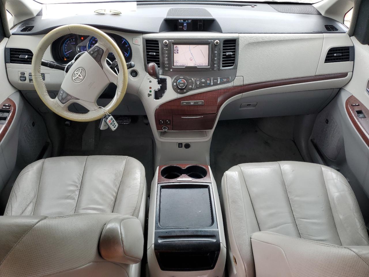 2011 Toyota Sienna VIN 5TDYK3DC1BS048013 Copart auction photo, front end damage thumbnail 8
