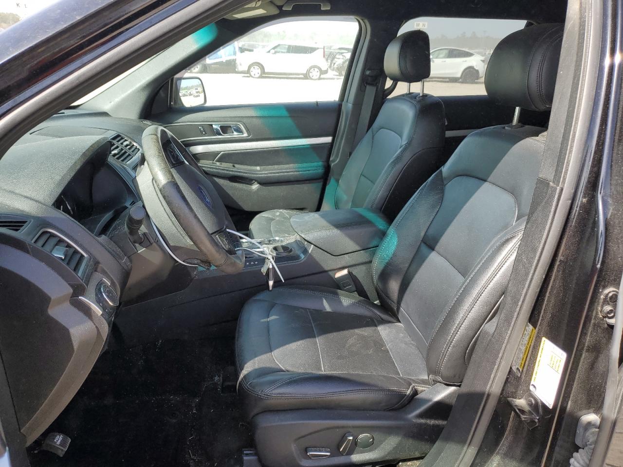 2017 Ford Explorer VIN 1FM5K7D8XHGB14059 Copart auction photo, front end / minor dent/scratches damage thumbnail 7