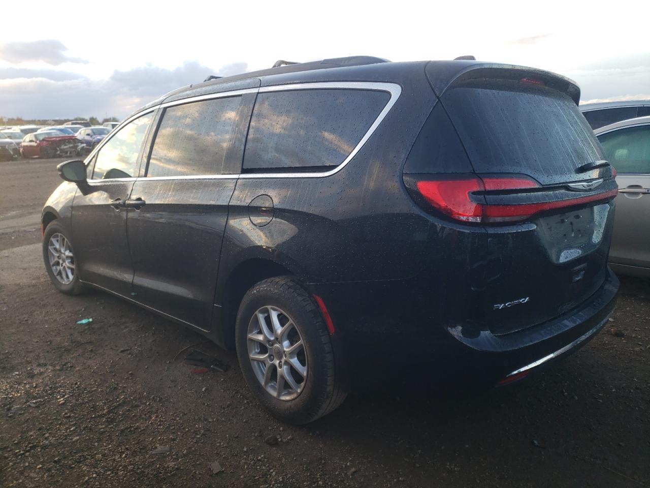 2022 Chrysler Pacifica VIN 2C4RC1BG5NR128939 Copart auction photo, front end / side damage thumbnail 2