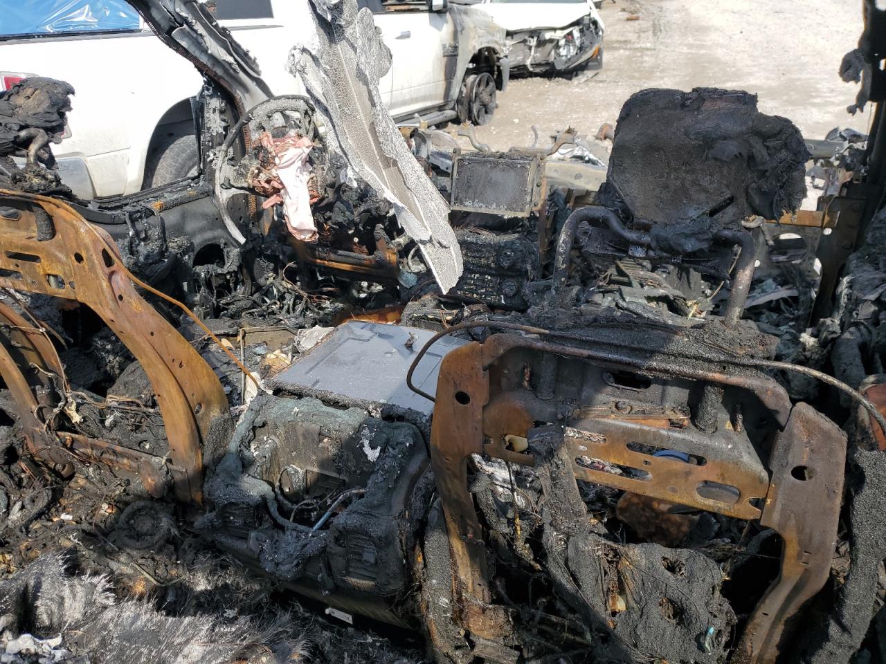 2020 Ford F250 VIN 1FT7W2BT2LEC43963 Copart auction photo, burn damage thumbnail 8
