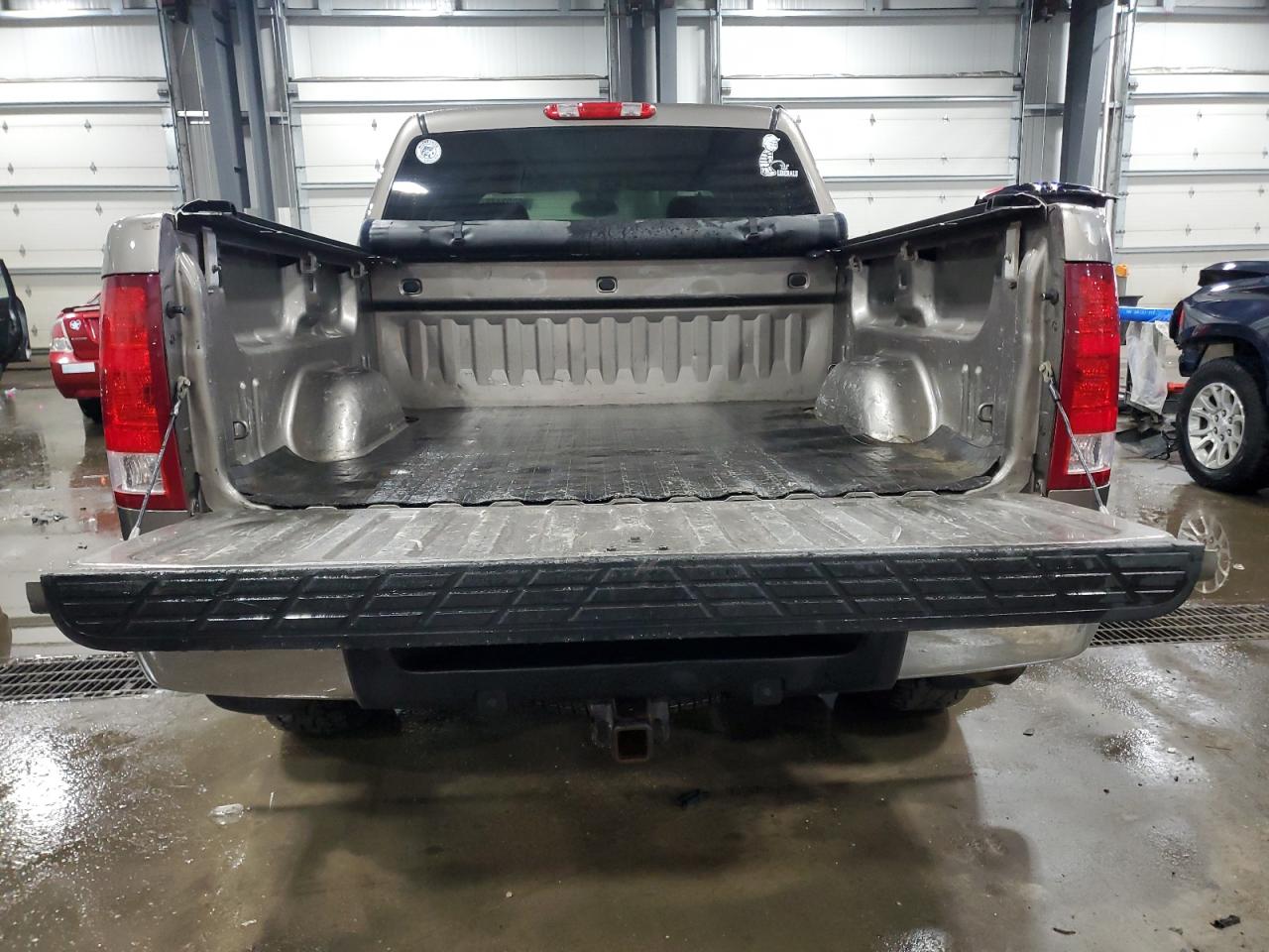 2012 GMC Sierra VIN 3GTP2VE75CG180636 Copart auction photo, side damage thumbnail 6