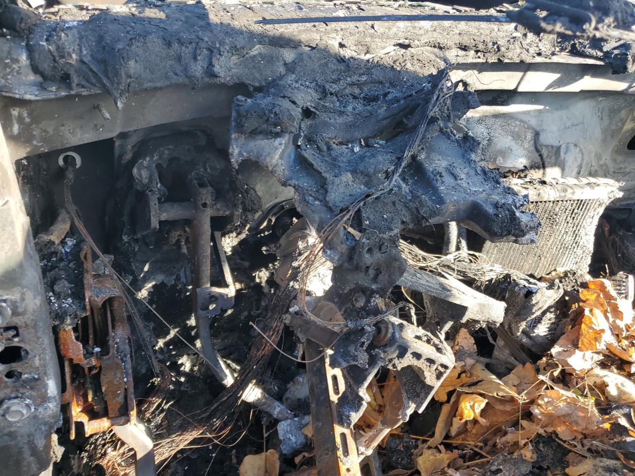 2020 Jeep Grand Cherokee VIN 1C4RJEBG5LC122934 Copart auction photo, burn damage thumbnail 9