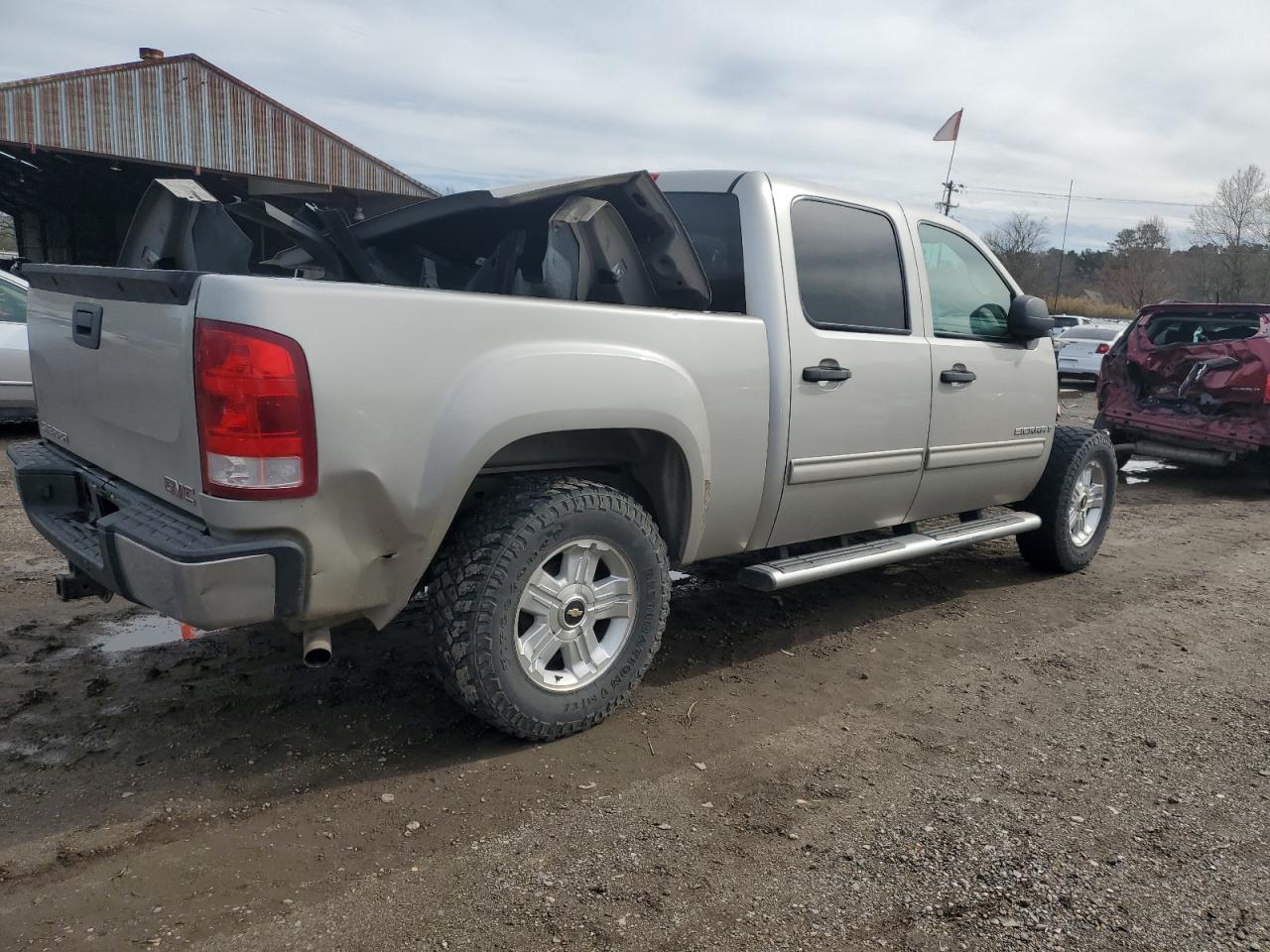 2008 GMC Sierra VIN 3GTEC13C18G137691 Copart auction photo, front end damage thumbnail 3